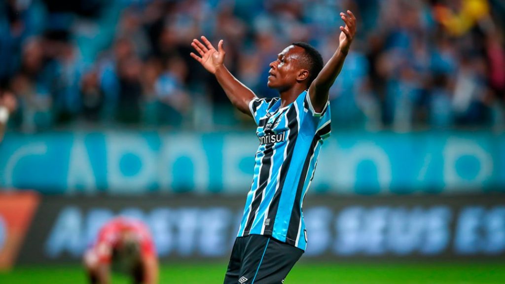 Contrato Renovado e Multa Milionária Grêmio sela compromisso de longo