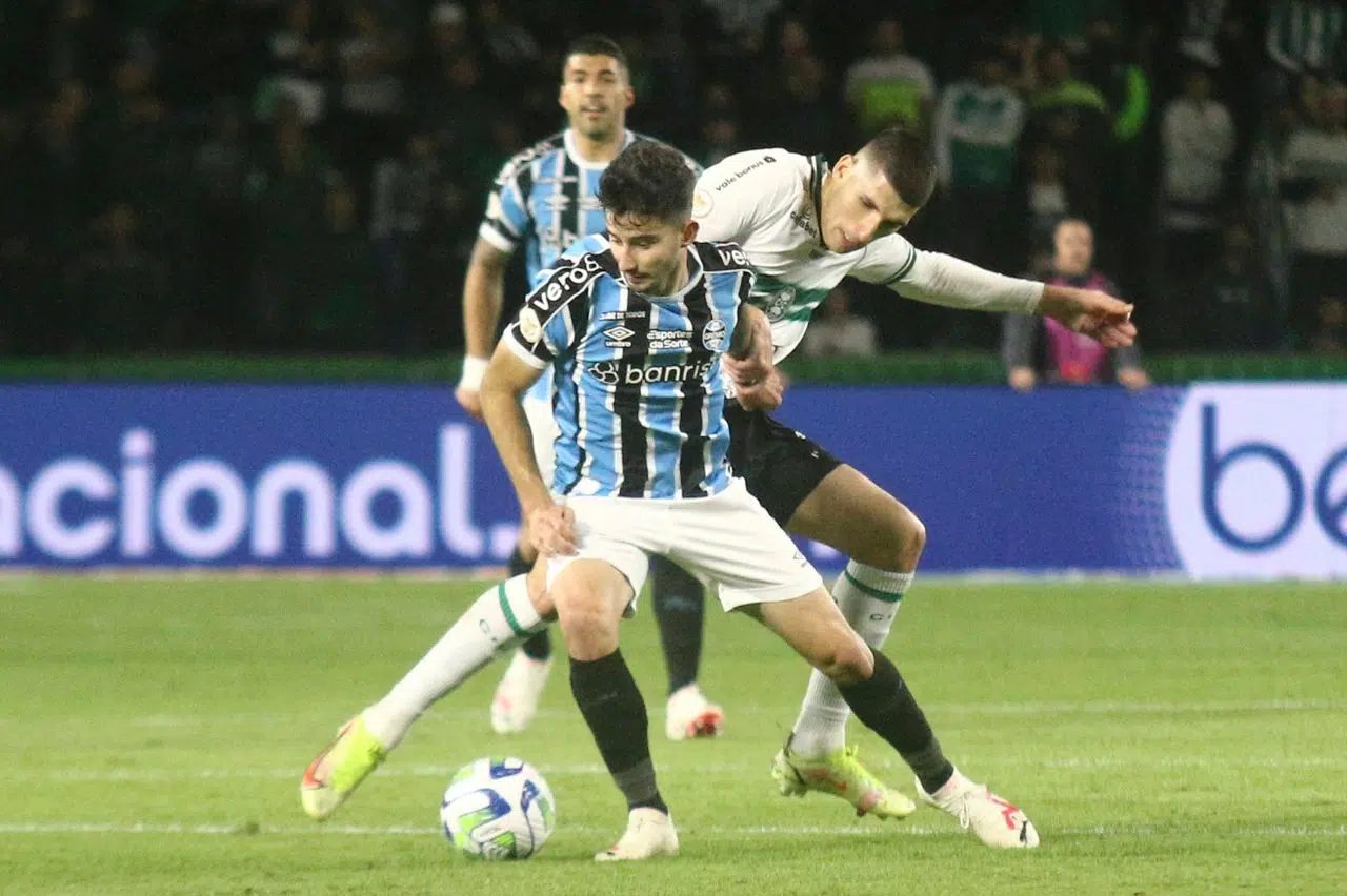 Zaga Reforçada e Ataque Poderoso Grêmio conta trinca de retornos