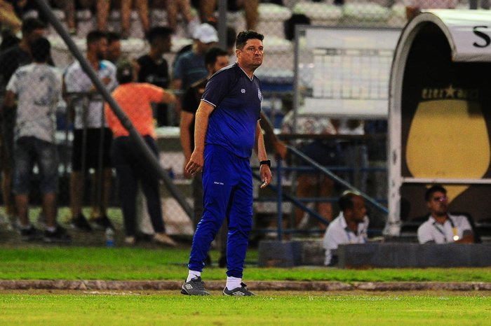 "A derrota para o Grêmio passou pela qualidade individual", diz técnico do Esportivo