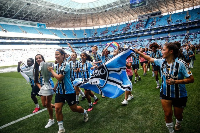 Atacante do Grêmio vê Brasileirão feminino em nível de equilíbrio entre as equipes