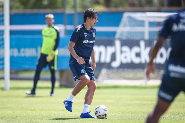 Grêmio tem recuperação de Geromel, tricolor tem acautela - 23/02/2023