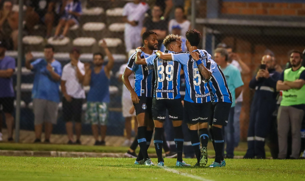 Gremio Melhora na Temporada 2023 e Paciência Contra o Esportivo