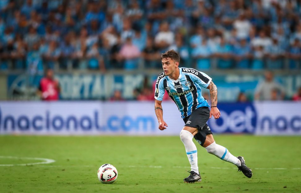 “Novo modelo de jogo”Grêmio solidifica novo esquema tático e ganha corpo com vitória no Gre-Nal