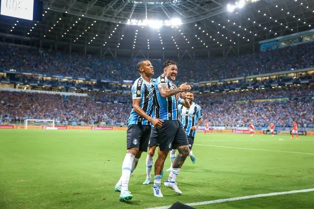 “Novo modelo de jogo”Grêmio solidifica novo esquema tático e ganha corpo com vitória no Gre-Nal