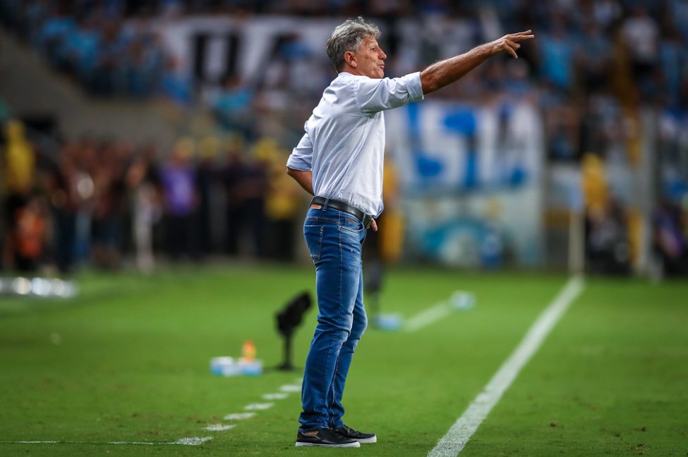 "Eu fui embora e o Grêmio caiu para a segunda divisão"  Renato Gaúcho fala após críticas