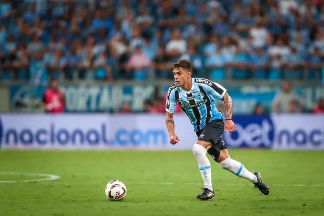 Grêmio: "filho de Suárez”, Carballo mostra suas credenciais ofensivas faz primeiro gol pelo tricolor