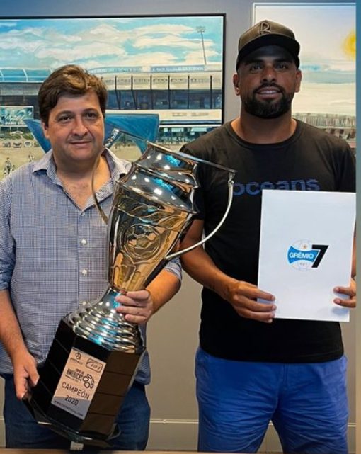 “Eles voltaram” Grêmio anuncia a volta de Maicon e Léo Moura para o time tricolor