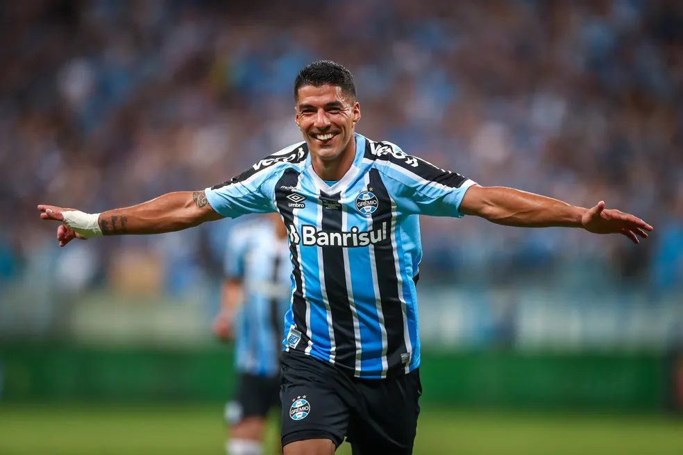 Grêmio: “Que Início arrasador“ Suárez está a acima de Imperador, Ronaldinho e outras estrelas do século no futebol brasileiro