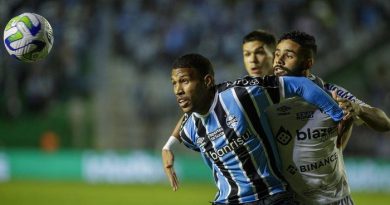 Coritiba contrata o atacante do Grêmio Wesley Moreira - TV Pampa