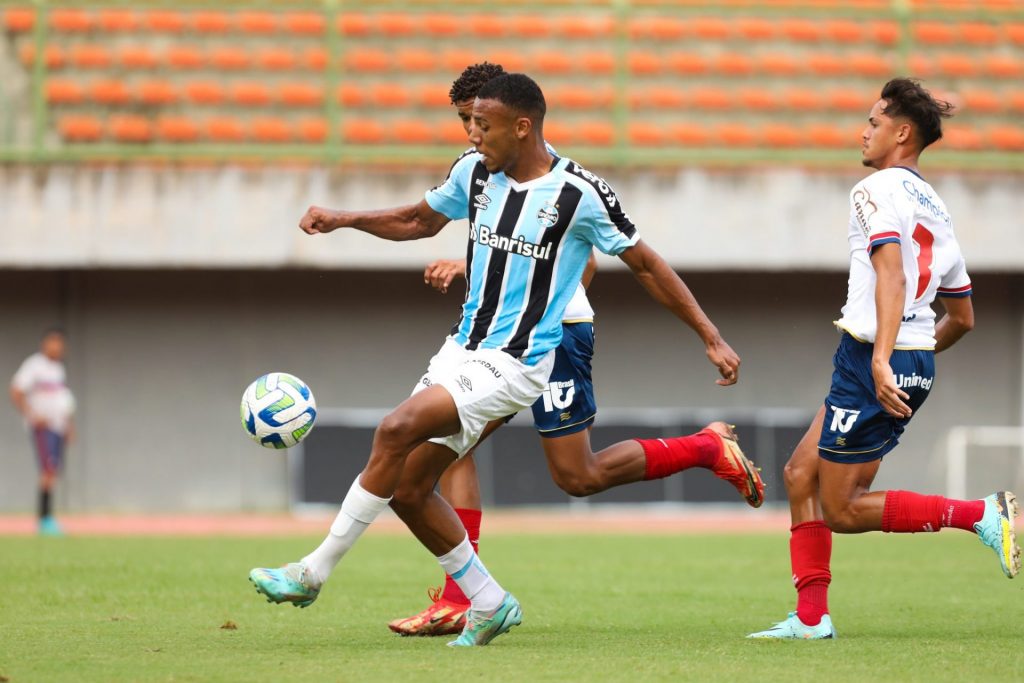 Gurias Gremistas Sub-20 vencem São Paulo e assumem segunda colocação do  Grupo A