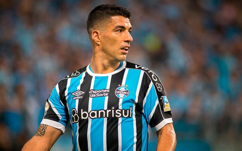 Reinaldo revela a rotina de Suárez e compartilha expectativas por respostas: "Esperamos que ele fique conosco"