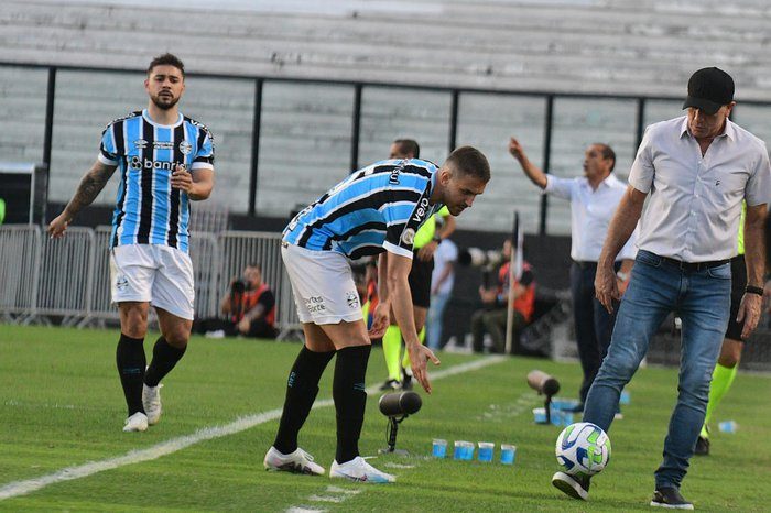 Renato, reforços e 'mais títulos': o que Grêmio espera de 2018