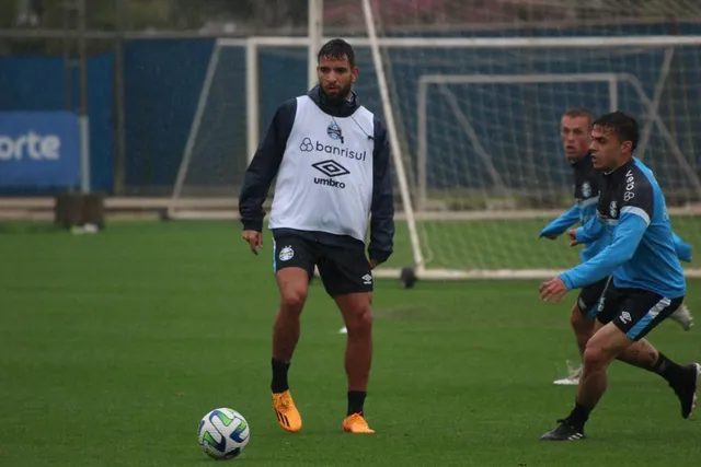 Presença de Pepê na atividade já indica um retorno próximo e a euforia cresce para sua participação contra o Flamengo!