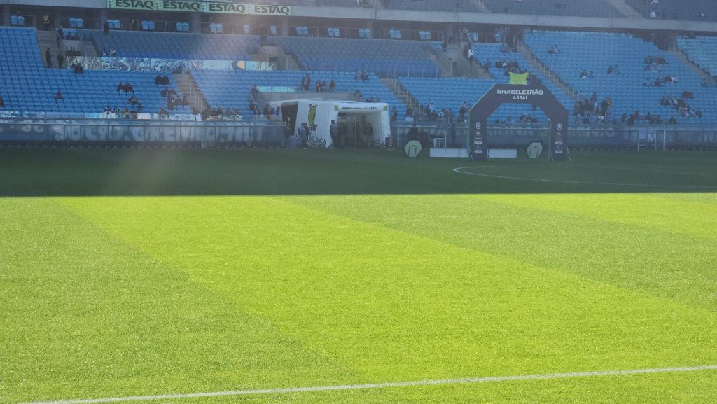 Erros inadmissíveis das pessoas que administram a a Arena no jogo contra o Fluminense