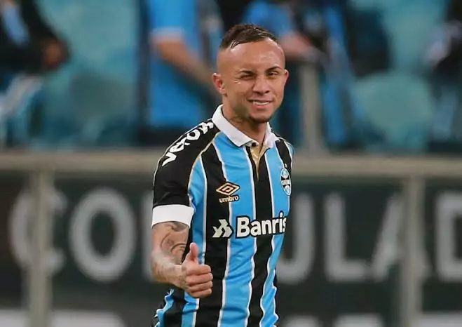 Voltando ? Everton Cebolinha Pode Retornar ao Grêmio em 2024, Segundo Jornalistas Renomados