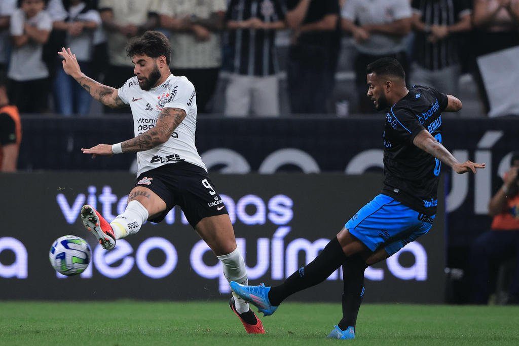 Grêmio E Corinthians Fazem História Em Partida De Oito Gols No ...