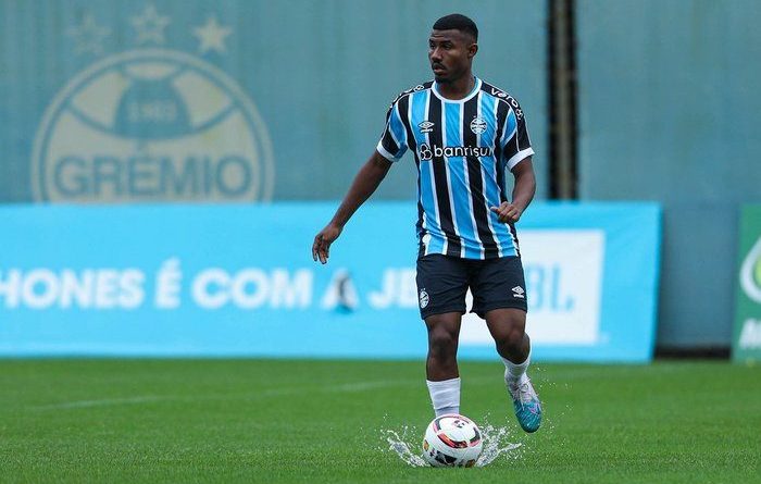 Grêmio busca solução para dilema da lateral-esquerda no confronto