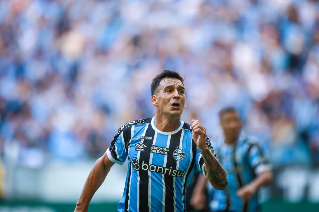 Cristaldo quase foi para o Santos