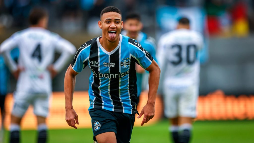 Com aval de Rogério Ceni Bahia tenta contratação milionária ex-Grêmio: "R$ 115 milhões"