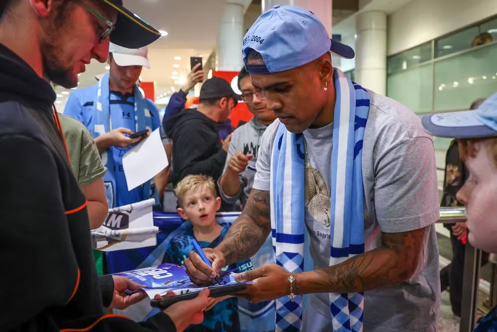 Douglas Costa