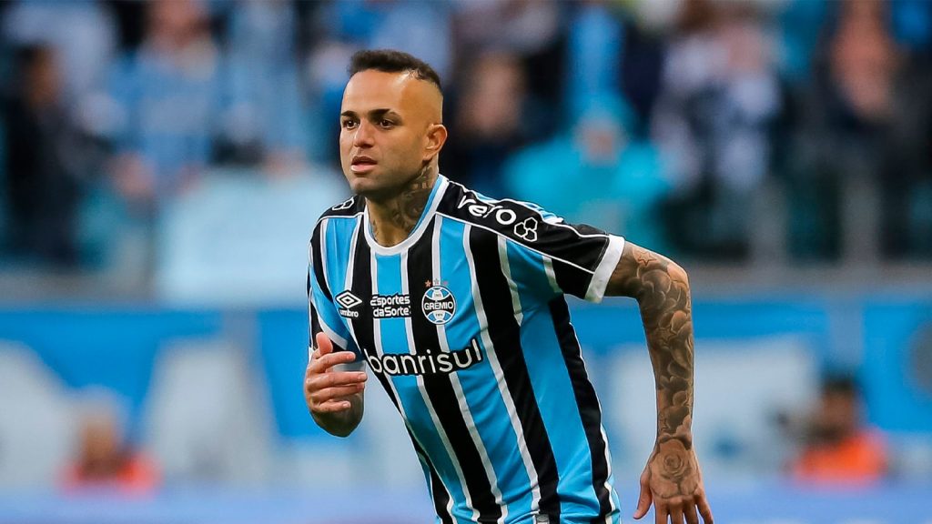 De Rei da América ao esquecimento: Luan completa 1 ano sem clube e vive drama na carreira