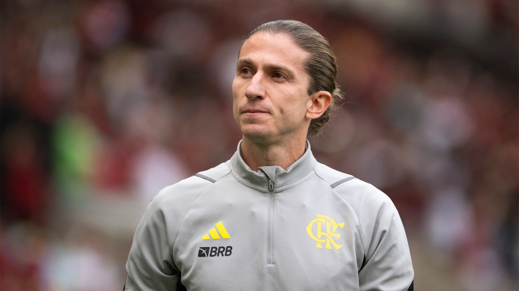 ? Após Grêmio x Flamengo, Filipe Luís exalta o trabalho de Quinteros: "Muito bem treinado"