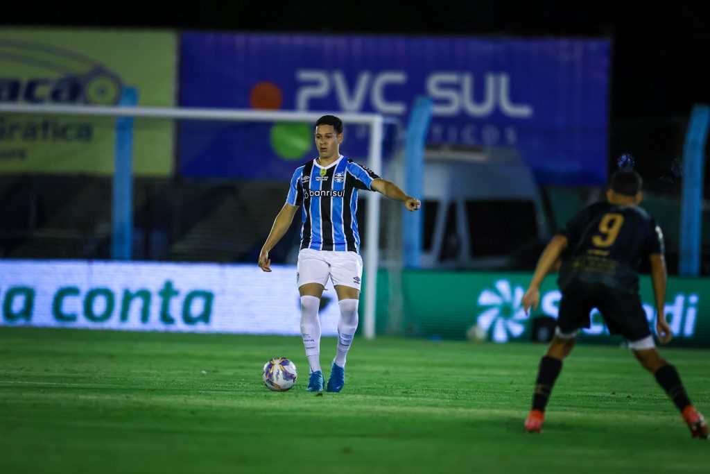 Gustavo Quinteros