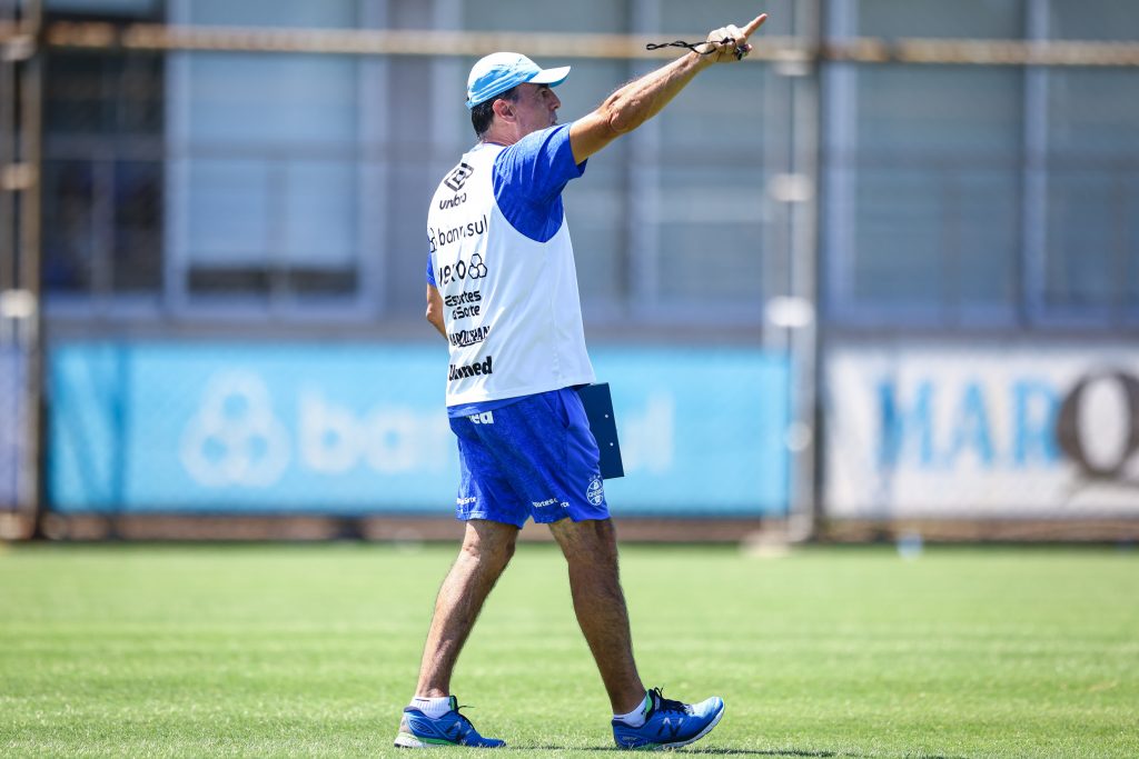 Gustavo Quinteros