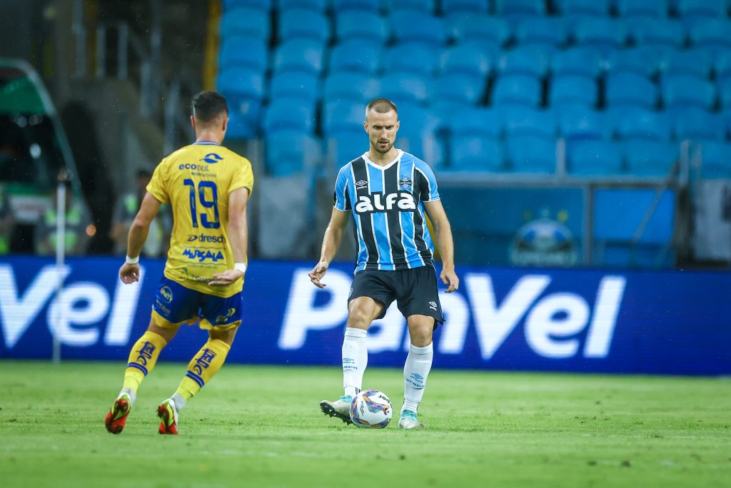Gustavo Quinteros