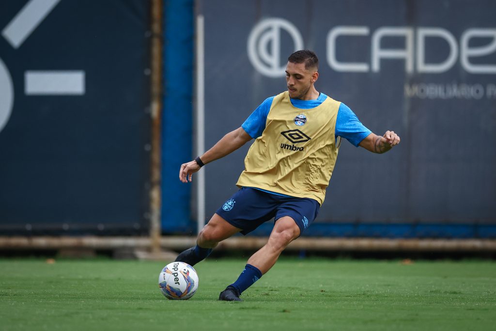 Gustavo Quinteros