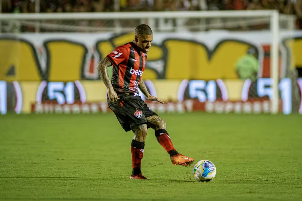 Lucas Esteves