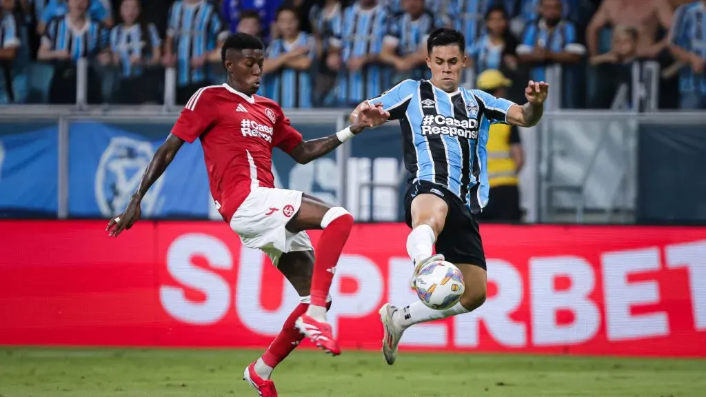 Roger Machado se revolta com arbitragem "Fomos superior ao Grêmio"