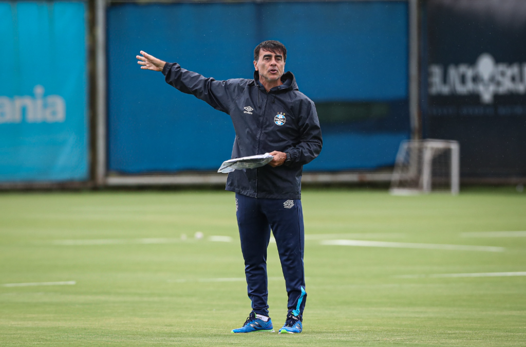 Grêmio no Brasileirão: A vitória esconde ‘problema’ na estratégia de Quinteros