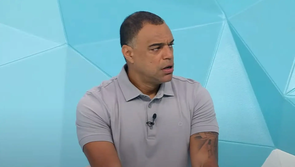 Denílson crava o favorito para clássico Gre-Nal 445 : "Acho que sai na frente"