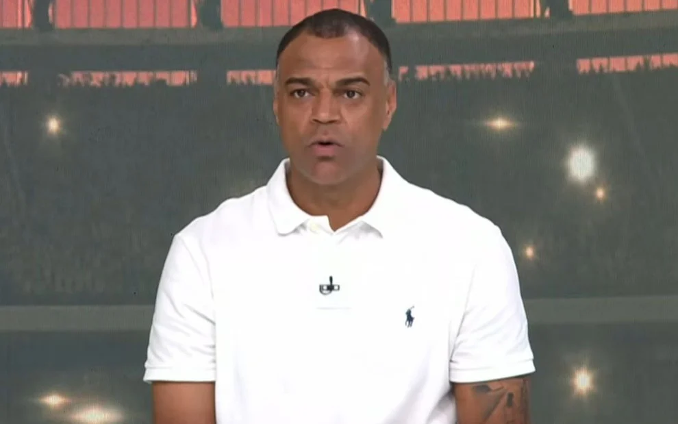 Denílson crava o favorito para clássico Gre-Nal 445 : "Acho que sai na frente"