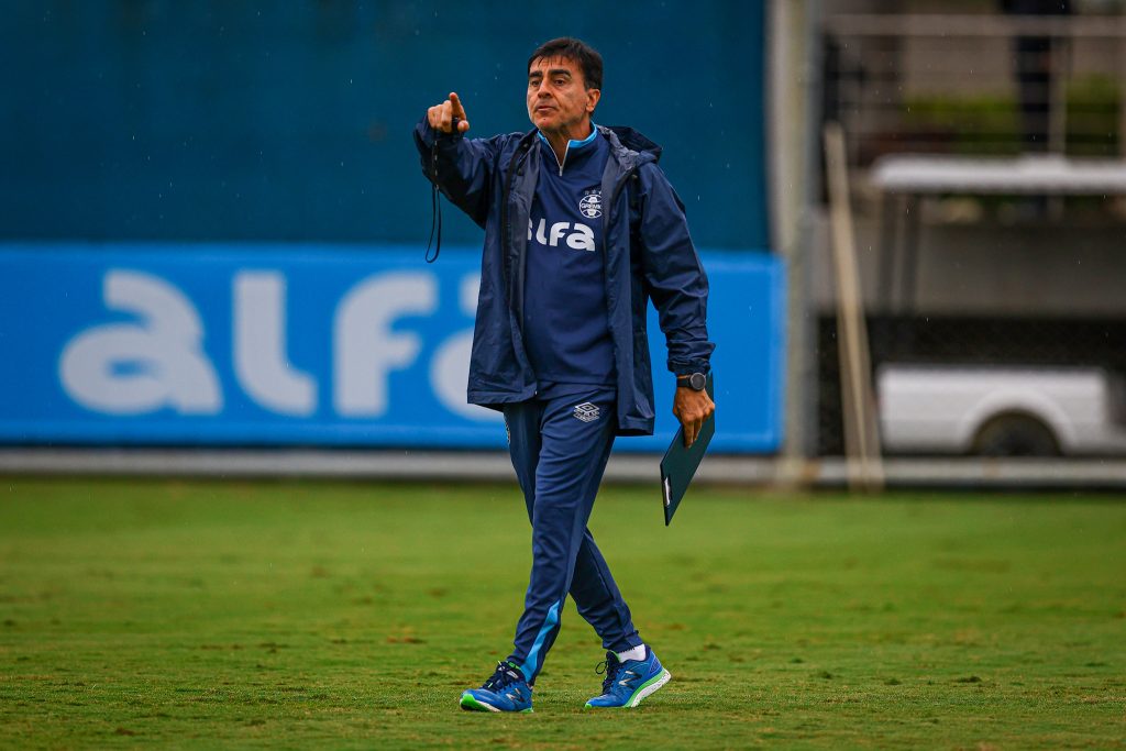 Bomba! Quinteros decide e seu futuro inesperado no Grêmio pega todos de surpresa