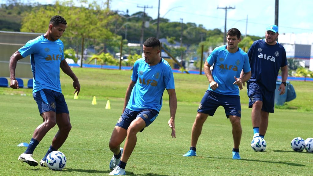 Grêmio se fecha em Salvador e prepara estratégia intensa para duelo com o CSA