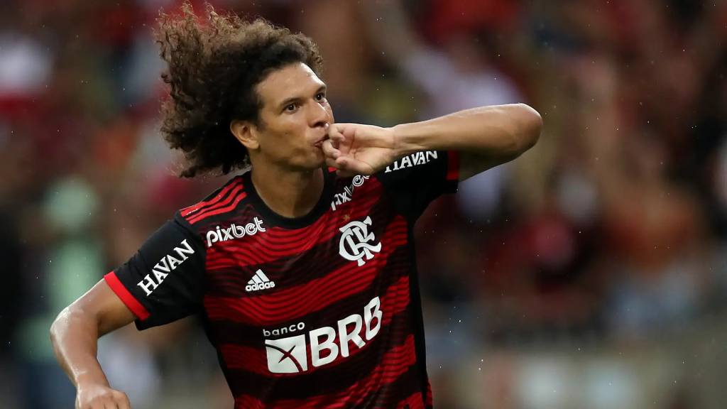 Grêmio entra na disputa por Willian Arão e aquece o mercado: veja o que está em jogo