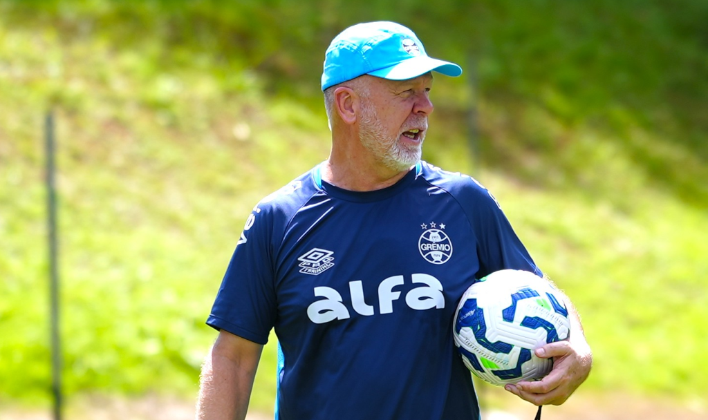 “Um dia você volta”: Mano Menezes quebra o silêncio e revela pedido do torcedor do Grêmio