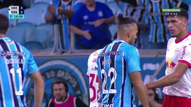 Grêmio vacila no fim, sofre empate relâmpago e deixa vitória escapar na Arena