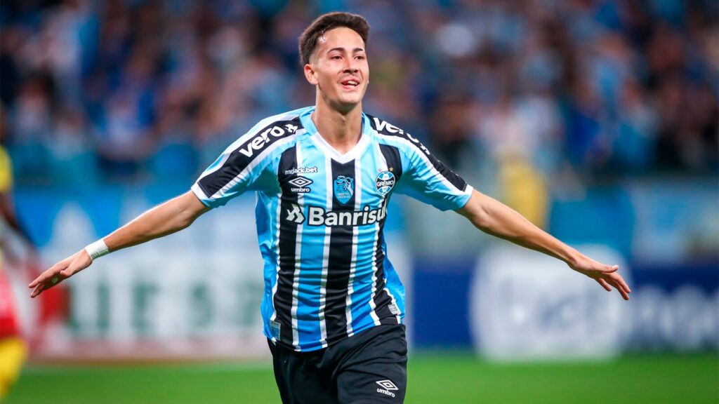 Oferta da Europa? Meia do Grêmio diz “não” a oferta milionária do Azerbaijão e segue no clube