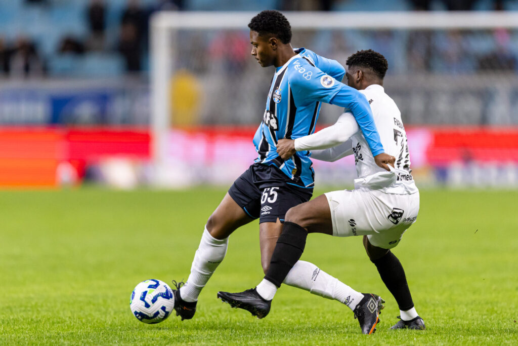 Recém chegado Marcos Rocha não se calou e apontou os problemas do Grêmio