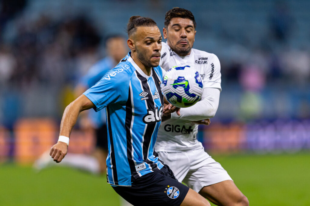Recém chegado Marcos Rocha não se calou e apontou os problemas do Grêmio
