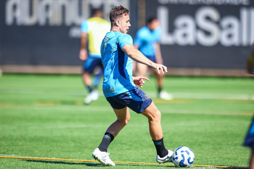 Arthur está pronto, mas estreia no Grêmio pode ter surpresa: entenda