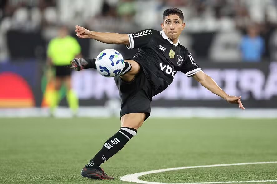 Grêmio: Al-Rayyan reduz pedida por Roger Guedes e mira jogador do Botafogo