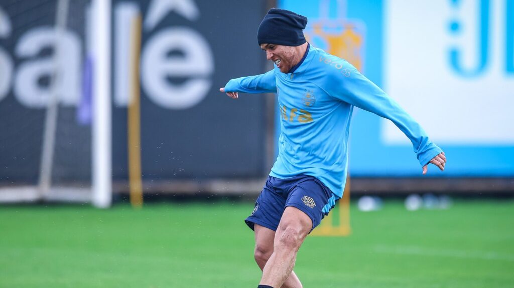 Últimos preparativos do Grêmio para enfrentar o Sport do domingo