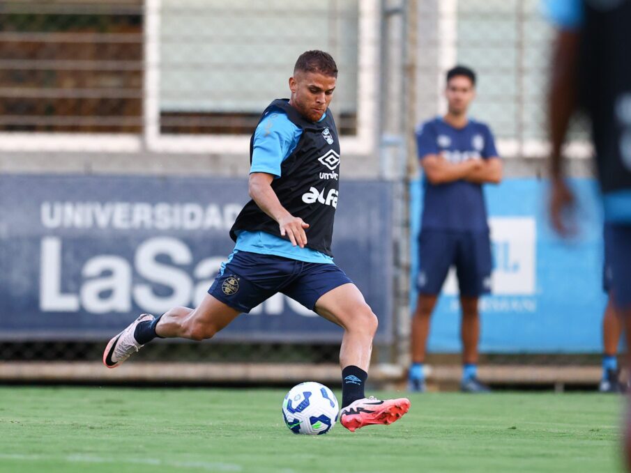 Grêmio de Mano Menezes projeta reforço para duelo na Arena: "Assumir protagonismo"