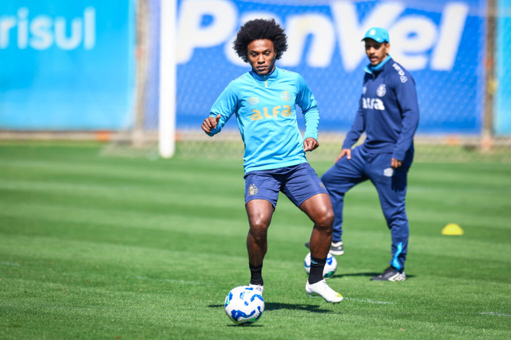 Feriado intenso: Grêmio acelera preparação para encarar o Mirassol no Brasileirão