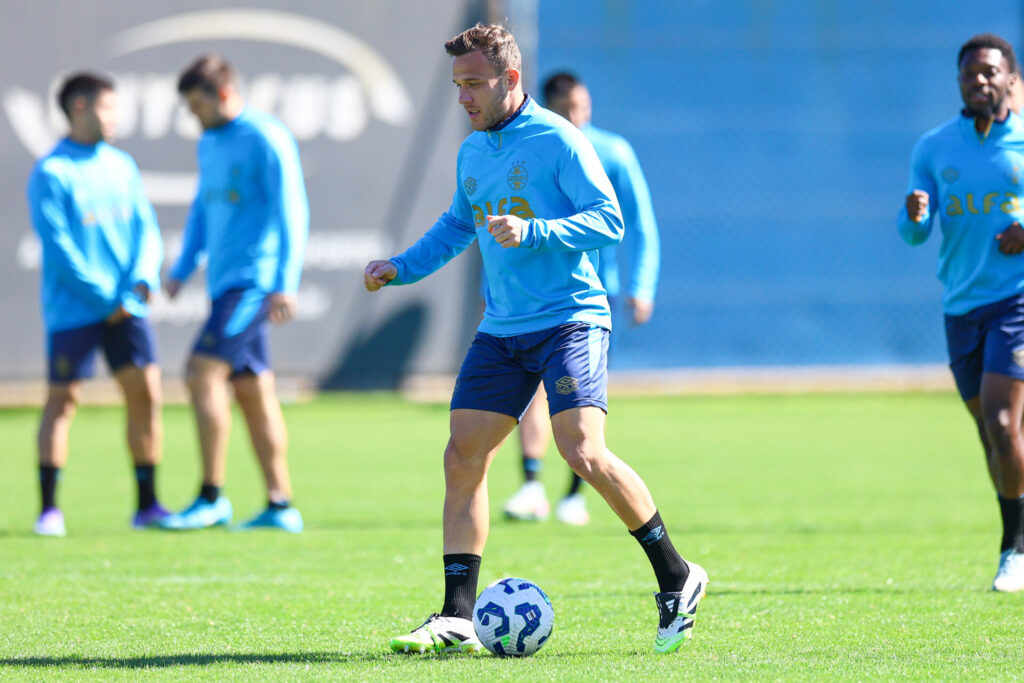 Grêmio de Mano Menezes testa novidade e pode surpreender contra o Mirassol: “Novo camisa 10”