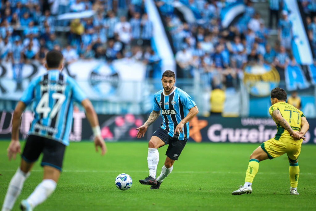 O jogo entre Inter x Grêmio no Beira-Rio terá quarteto de novidades no time de Mano Menezes